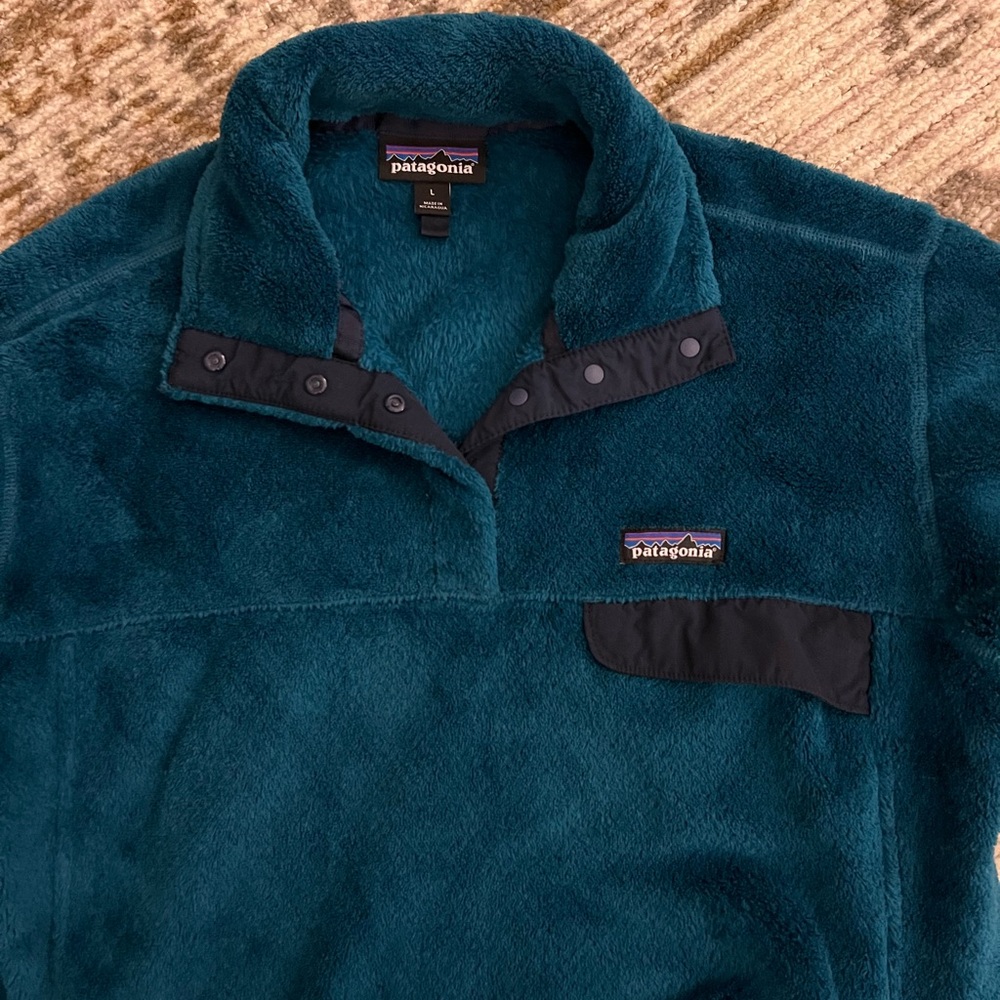 L Women’s Patagonia Synchilla